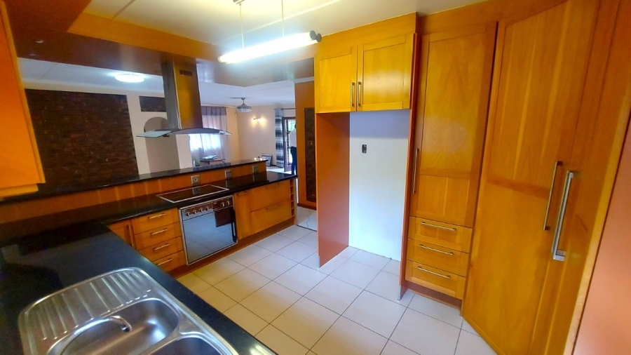 3 Bedroom Property for Sale in Nahoon Valley Park Eastern Cape